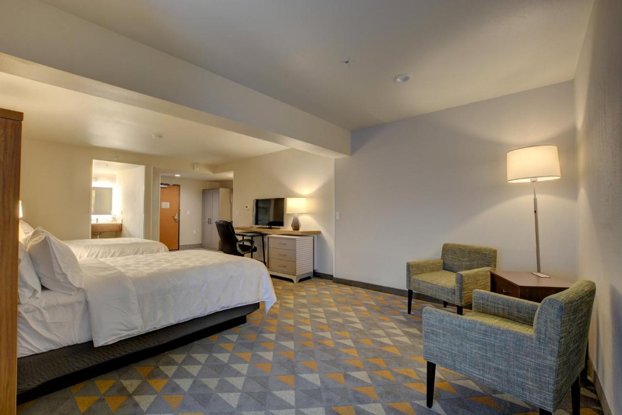 Holiday Inn - Salem, an IHG Hotel Bagian luar foto