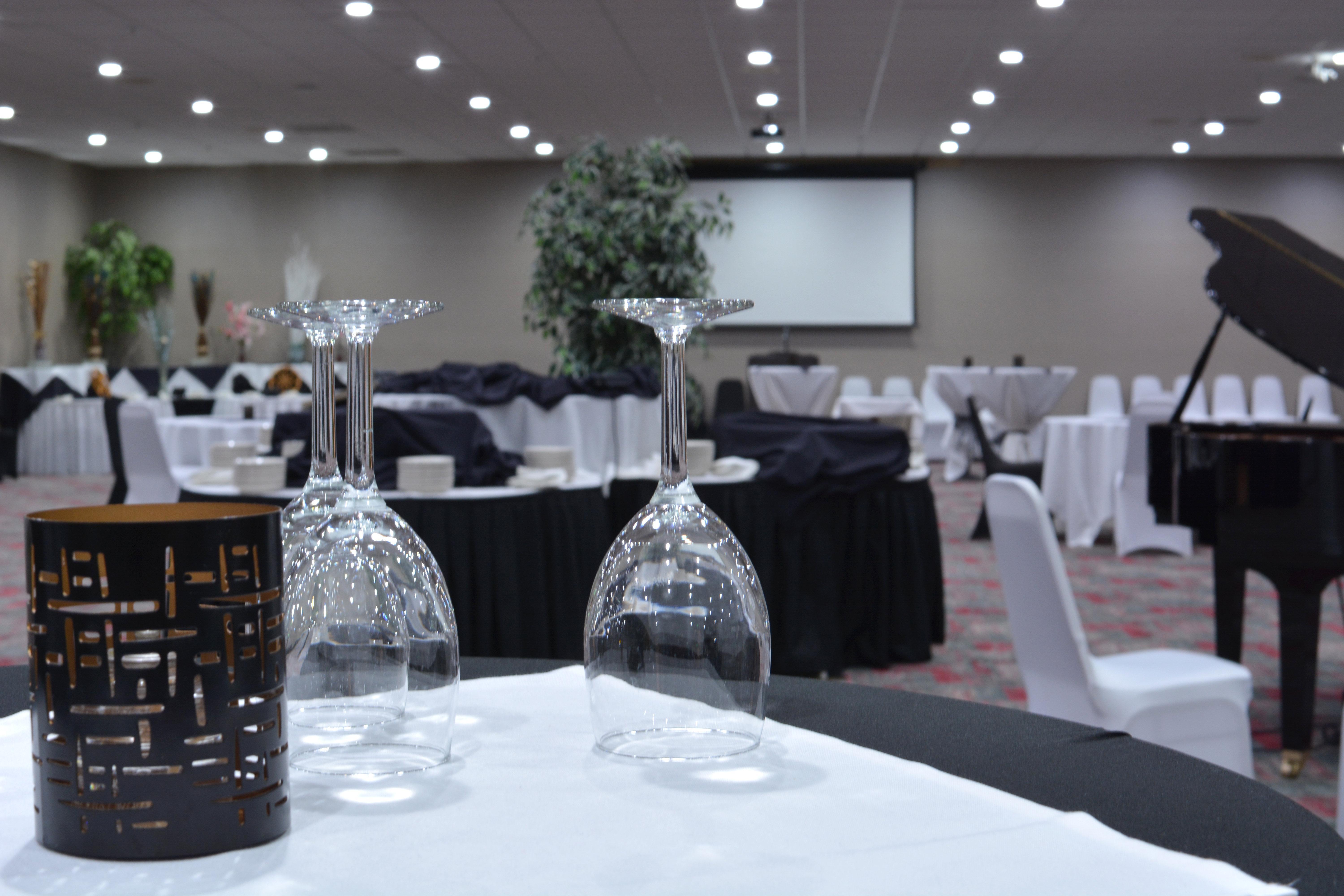 Holiday Inn - Salem, an IHG Hotel Bagian luar foto