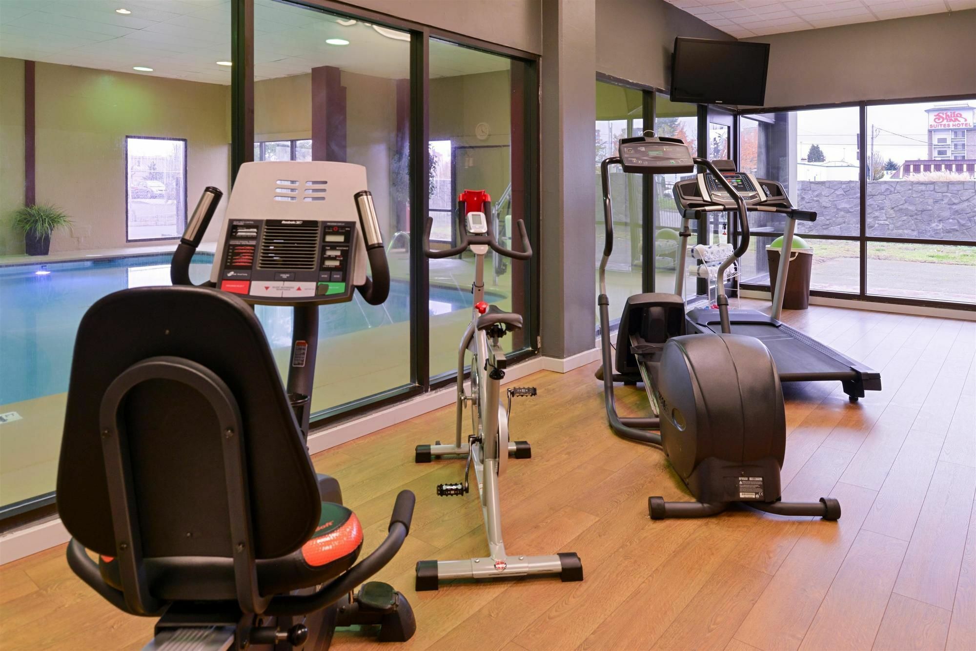 Holiday Inn - Salem, an IHG Hotel Bagian luar foto
