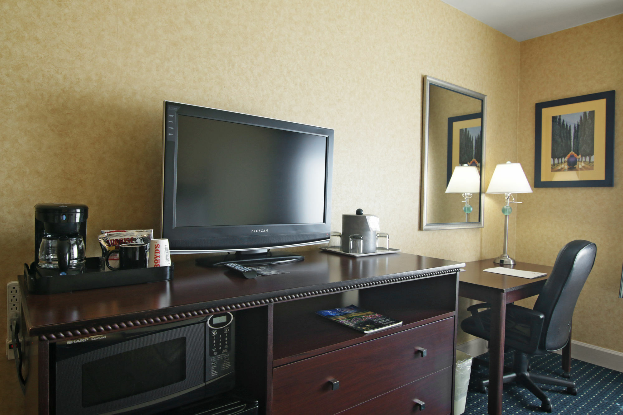 Holiday Inn - Salem, an IHG Hotel Bagian luar foto