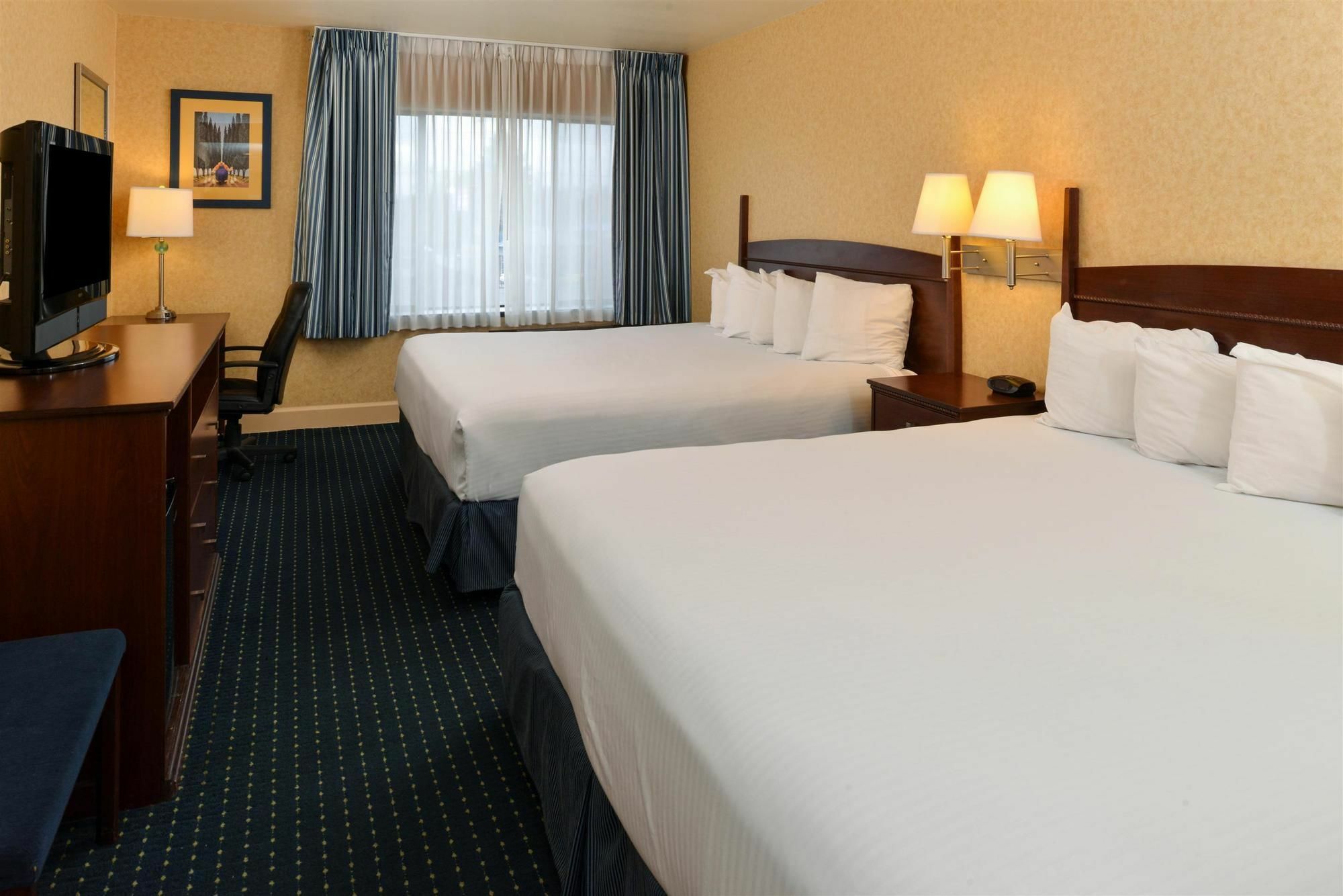 Holiday Inn - Salem, an IHG Hotel Bagian luar foto