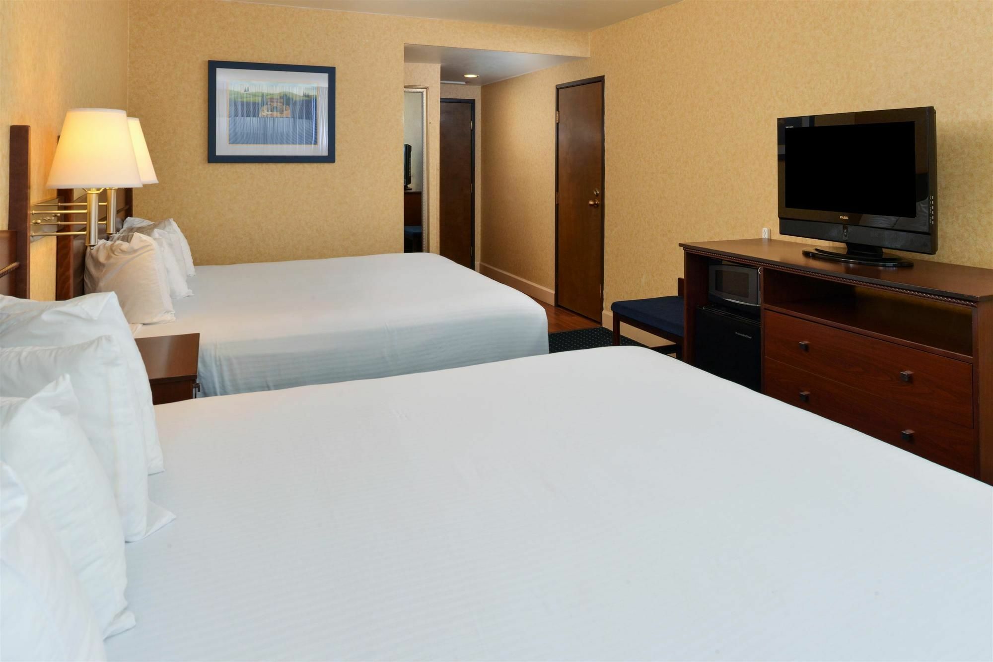 Holiday Inn - Salem, an IHG Hotel Bagian luar foto